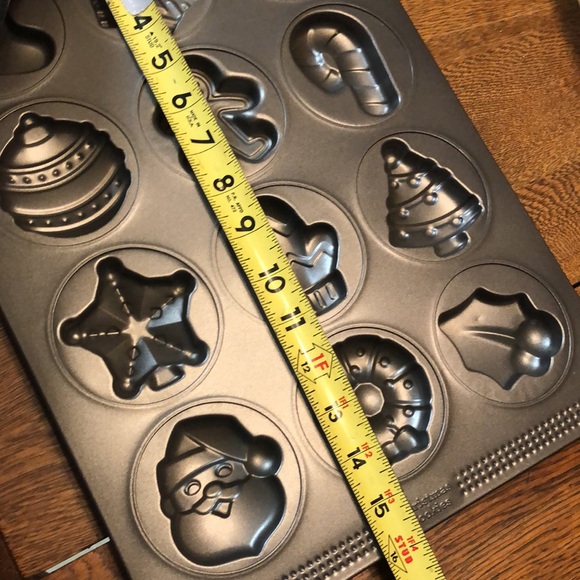 Sweet Creations Christmas Cookies Pan - Picture 8 of 8